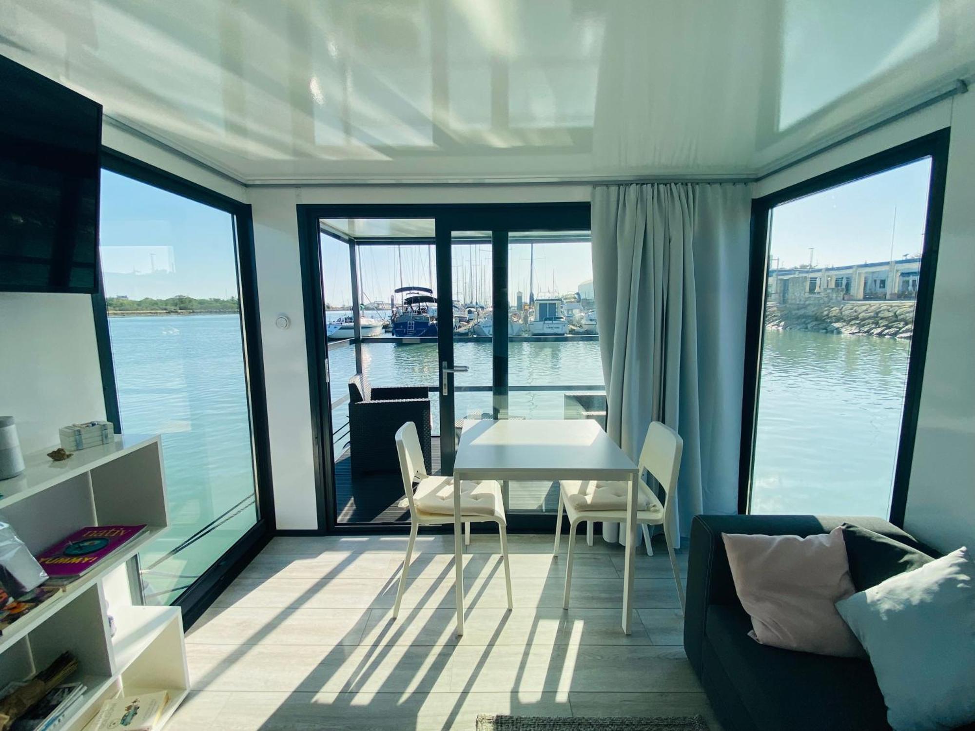 Houseboat Cadiz El Puerto - Casa Flotante Hotel El Puerto de Santa Maria Luaran gambar